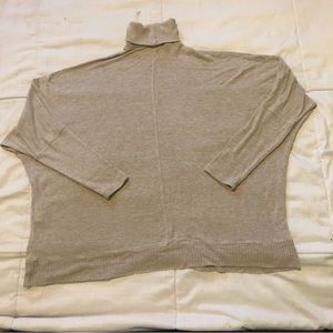 3/40$ ZARA - Beige Tan Turtleneck Sweater